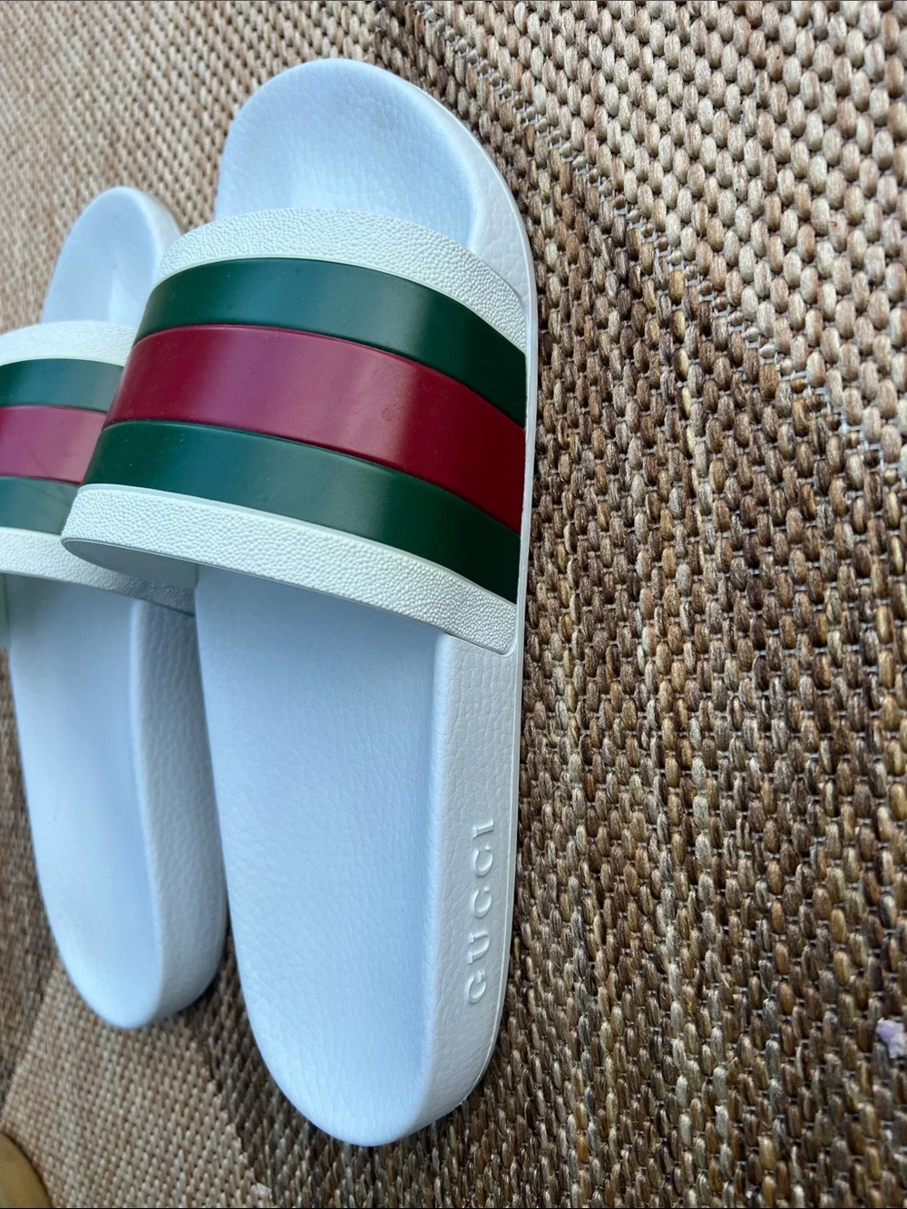 Gucci Men’s Slide Sandals with Green and Red Stripes